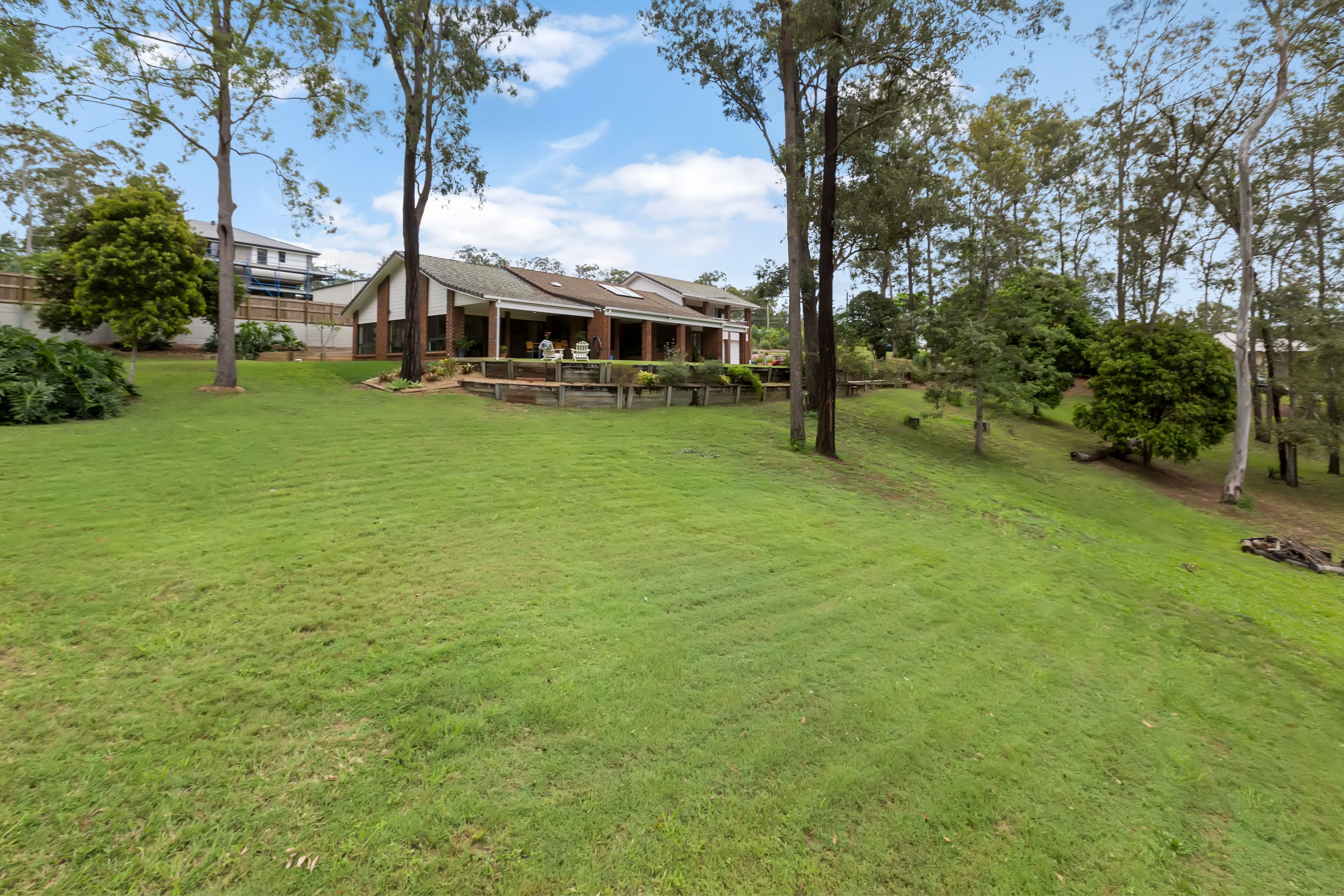 4 Hilton Drive, Camira QLD 4300, Camira - Thumbnail 2
