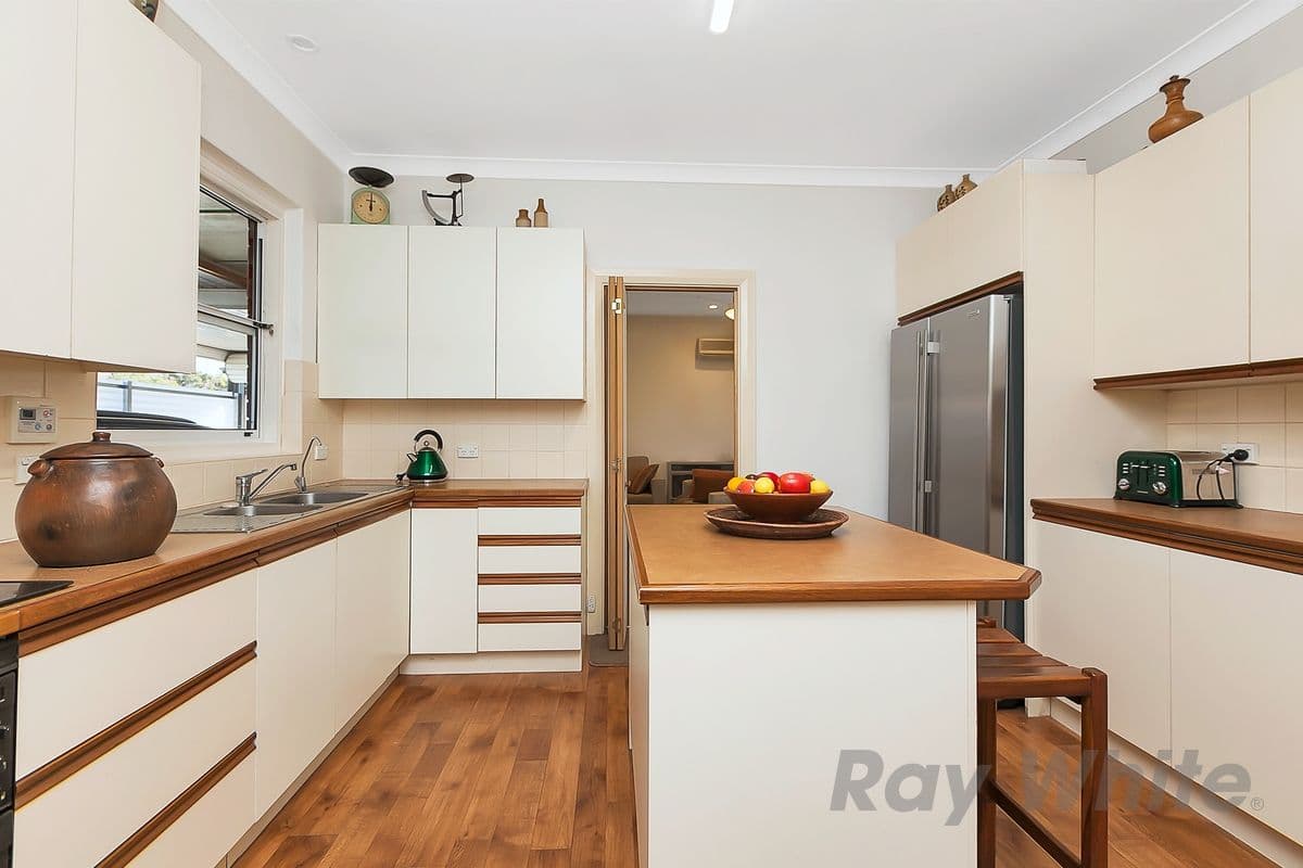 7 Pemberton Street, Oaklands Park SA 5046, Oaklands Park - Thumbnail 2