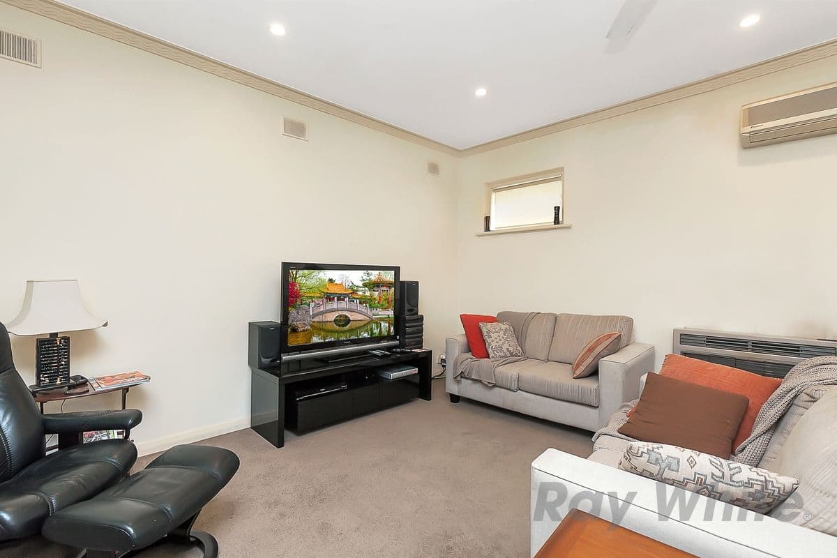 7 Pemberton Street, Oaklands Park SA 5046, Oaklands Park - Thumbnail 4