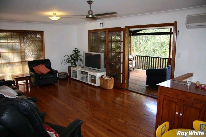 17 Rogers Parade West, EVERTON PARK QLD 4053, Everton Park - Thumbnail 2