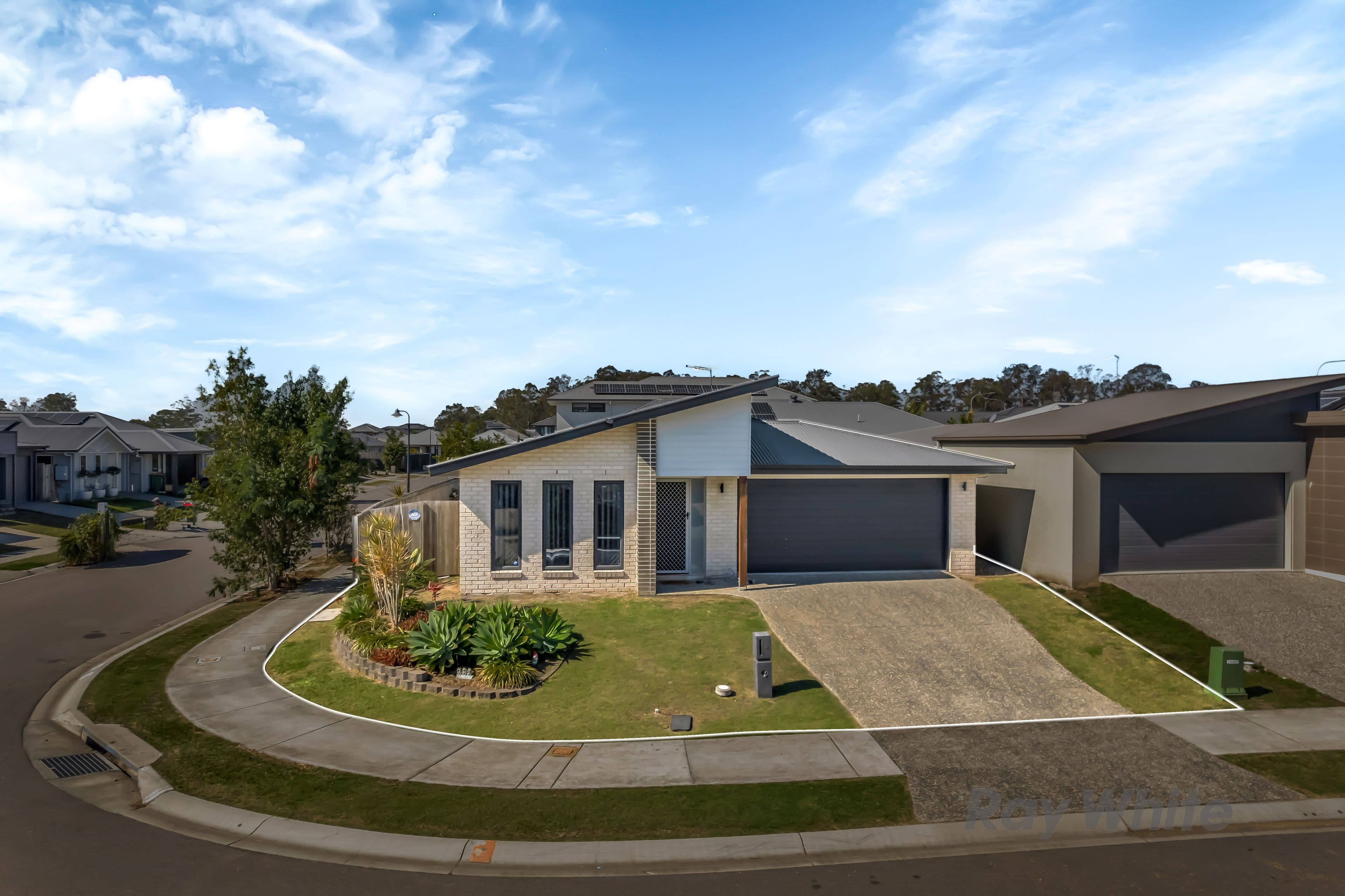9 Kuprin Street, Logan Reserve QLD 4133, Logan Reserve - Thumbnail 2