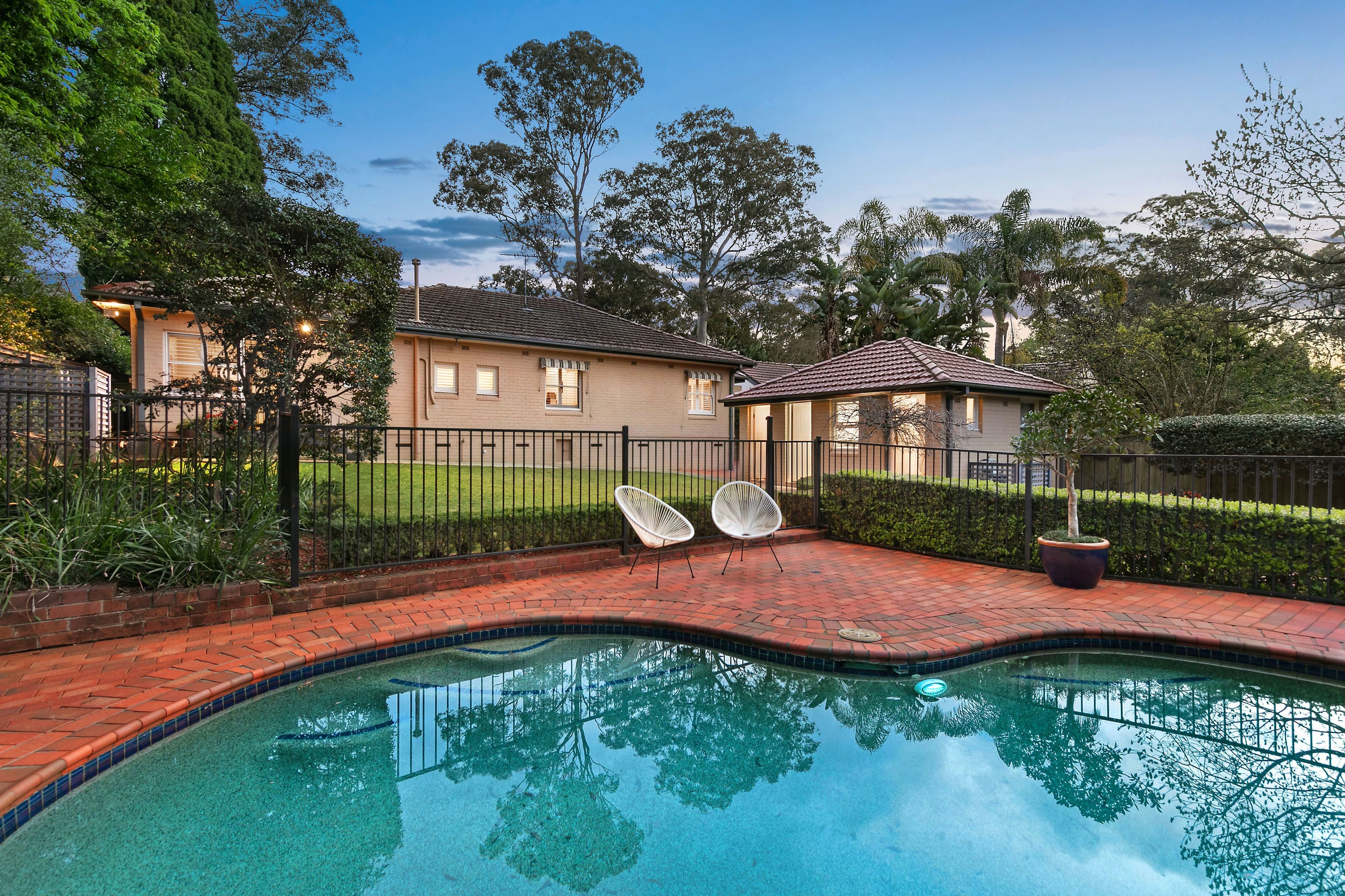 83 Fox Valley Road, Wahroonga - Thumbnail 2