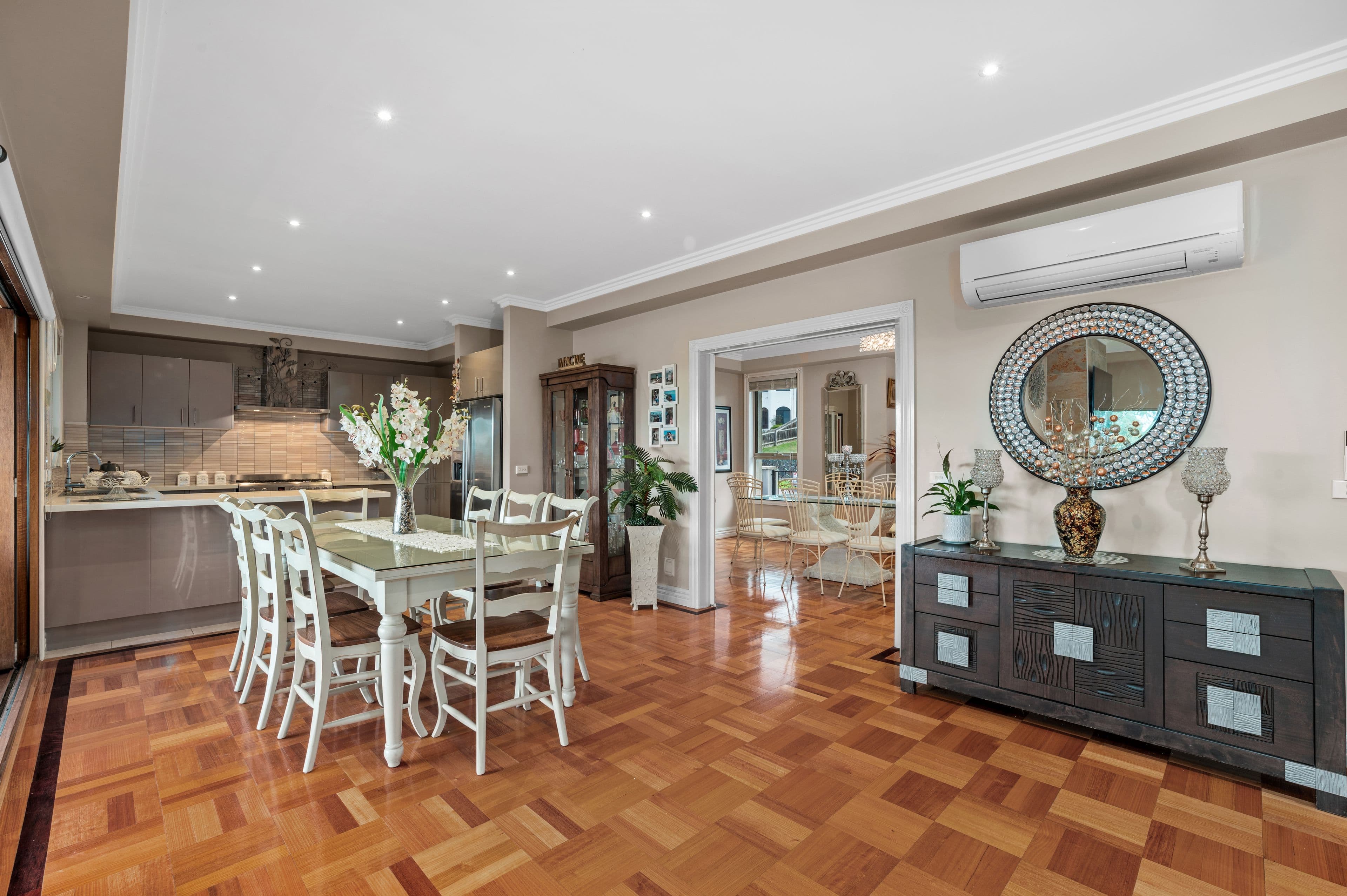 7 Palais Crescent, South Morang VIC 3752, South Morang - Thumbnail 3
