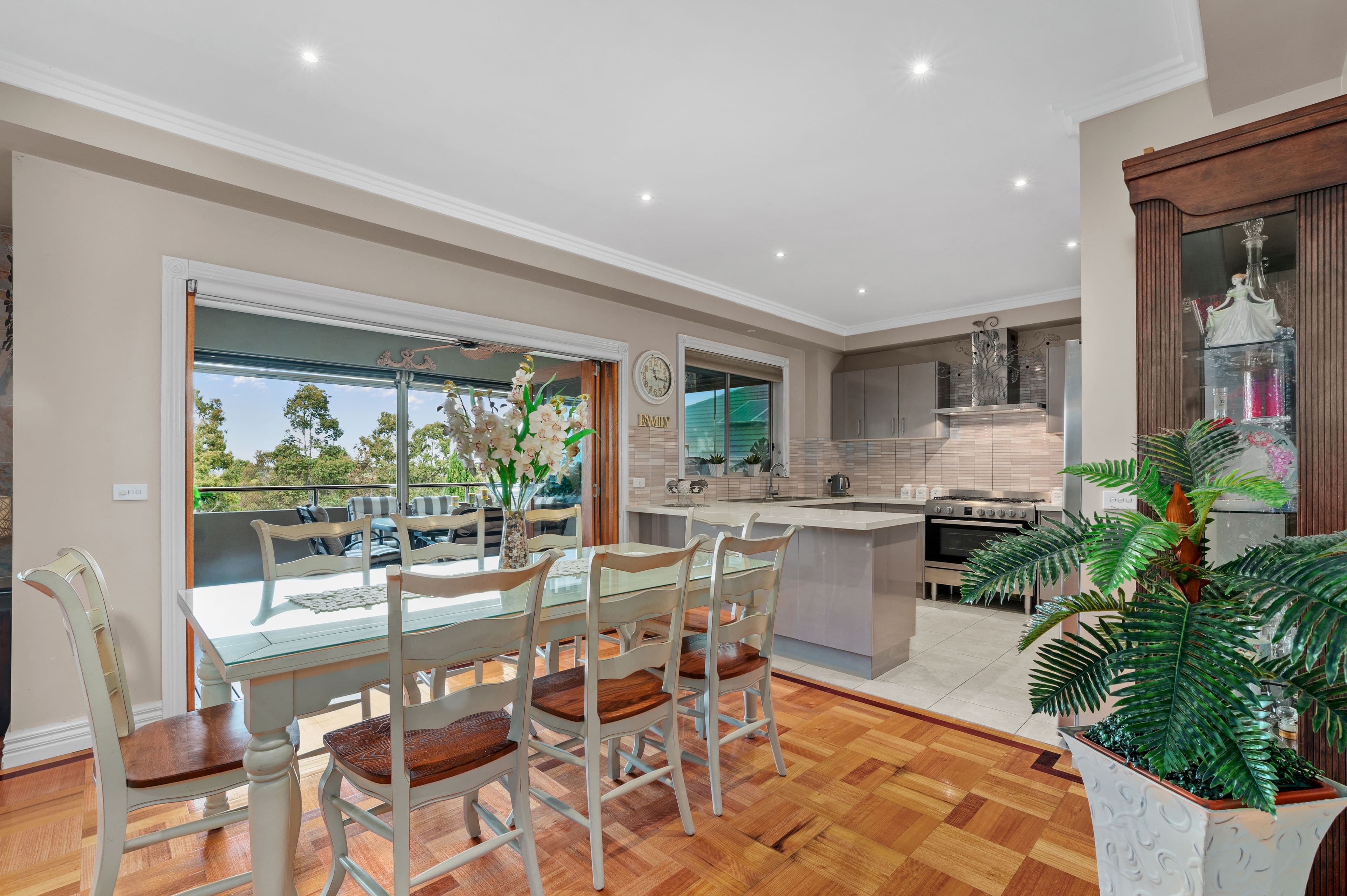 7 Palais Crescent, South Morang VIC 3752, South Morang - Thumbnail 4