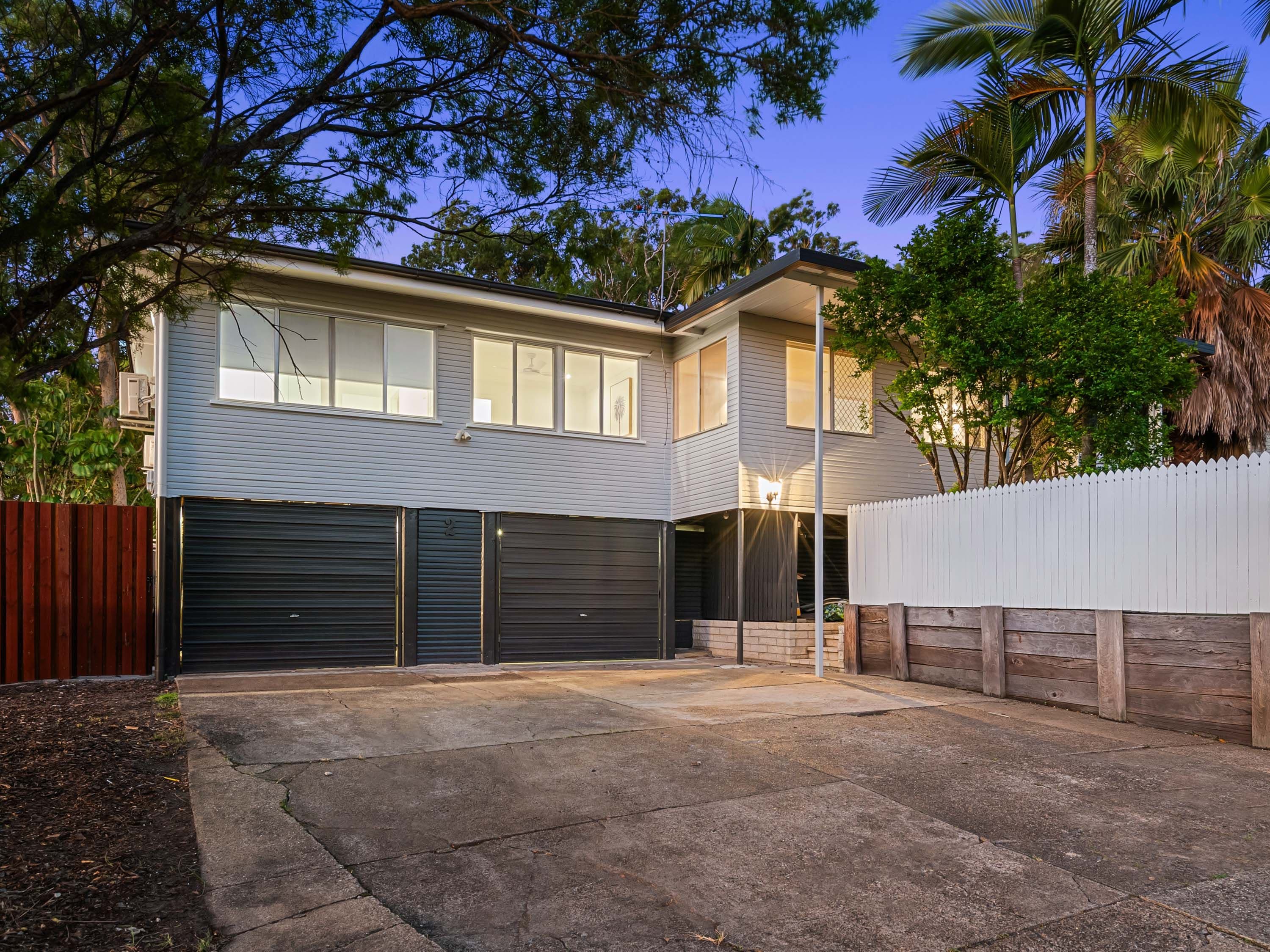 2 Handon Street, Mansfield QLD 4122, Mansfield - Image 1