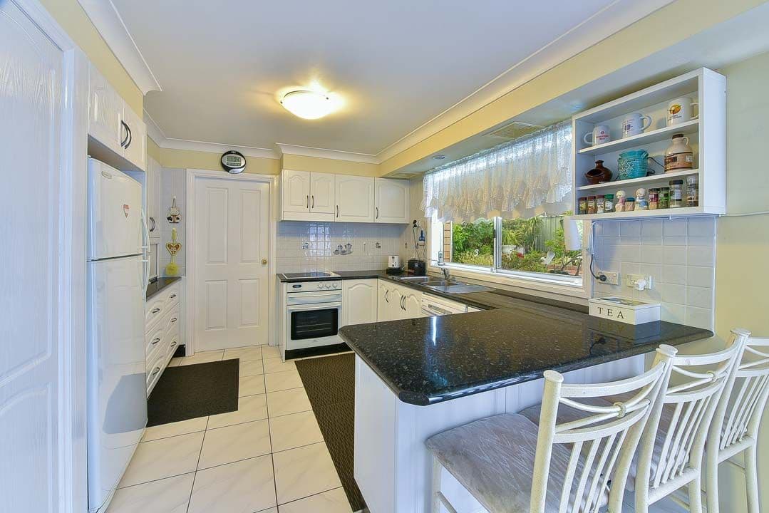 5 Moresby Avenue, GLENFIELD NSW 2167, Glenfield - Thumbnail 2