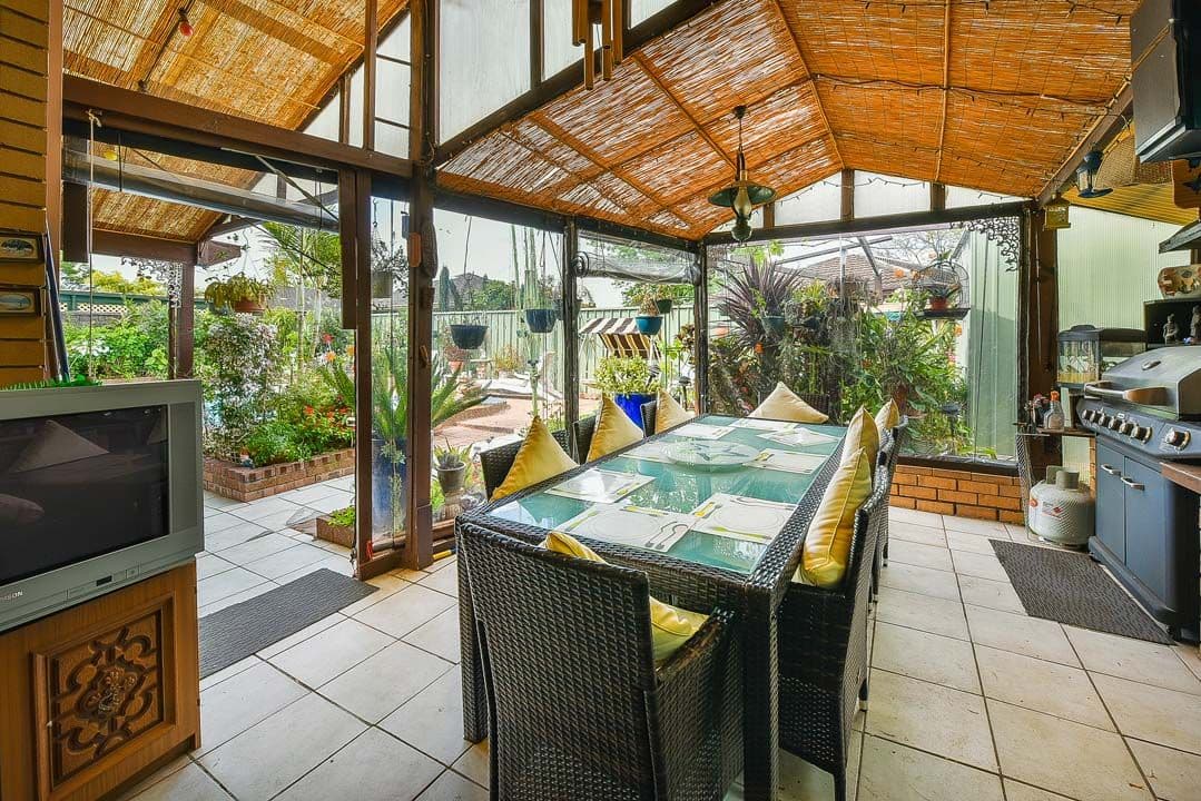 5 Moresby Avenue, GLENFIELD NSW 2167, Glenfield - Thumbnail 3