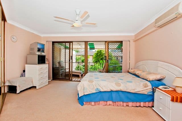 6 'Le President' 11 Hooker Boulevard, BROADBEACH WATERS QLD 4218, Broadbeach Waters - Thumbnail 8