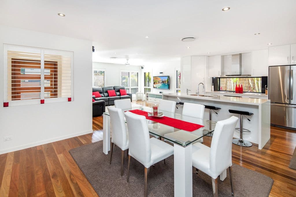 8 Dabchick Drive, Burleigh Waters QLD 4220, Burleigh Waters - Thumbnail 2