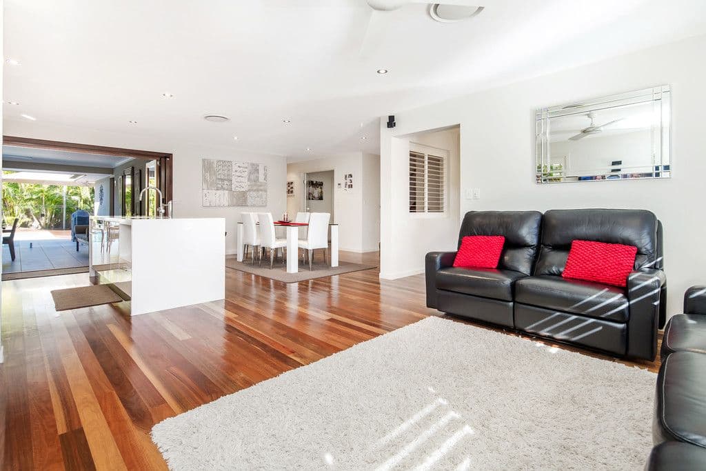 8 Dabchick Drive, Burleigh Waters QLD 4220, Burleigh Waters - Thumbnail 5
