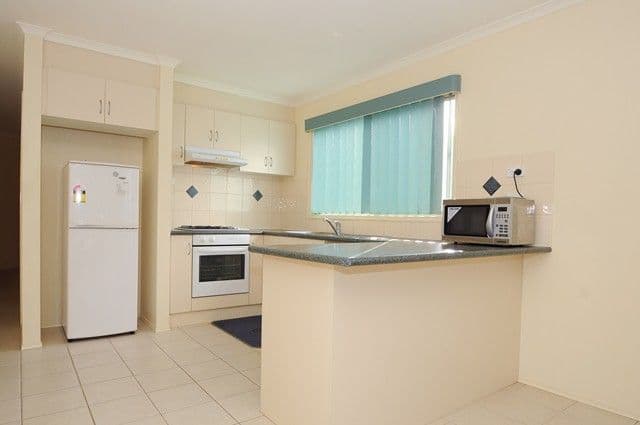 84 Latham Street, WERRIBEE VIC 3030, Werribee - Thumbnail 4