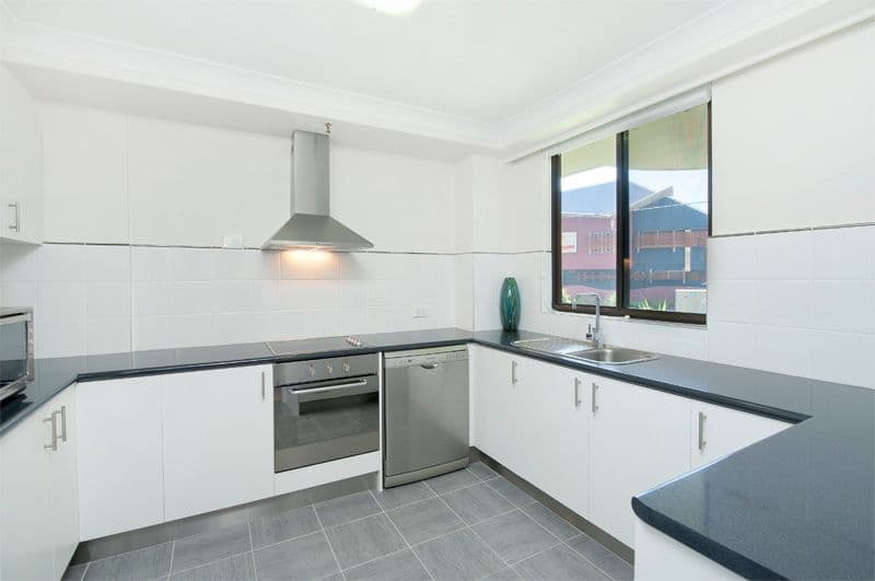 2 'Acapulco', 4 Thornton Street, SURFERS PARADISE QLD 4217, Surfers Paradise - Thumbnail 3