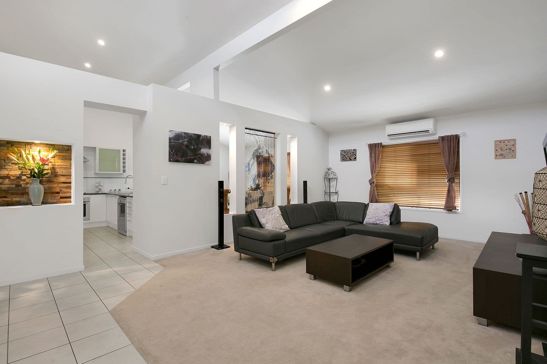 18 Lillydale Place, Calamvale QLD 4116, Calamvale - Thumbnail 3