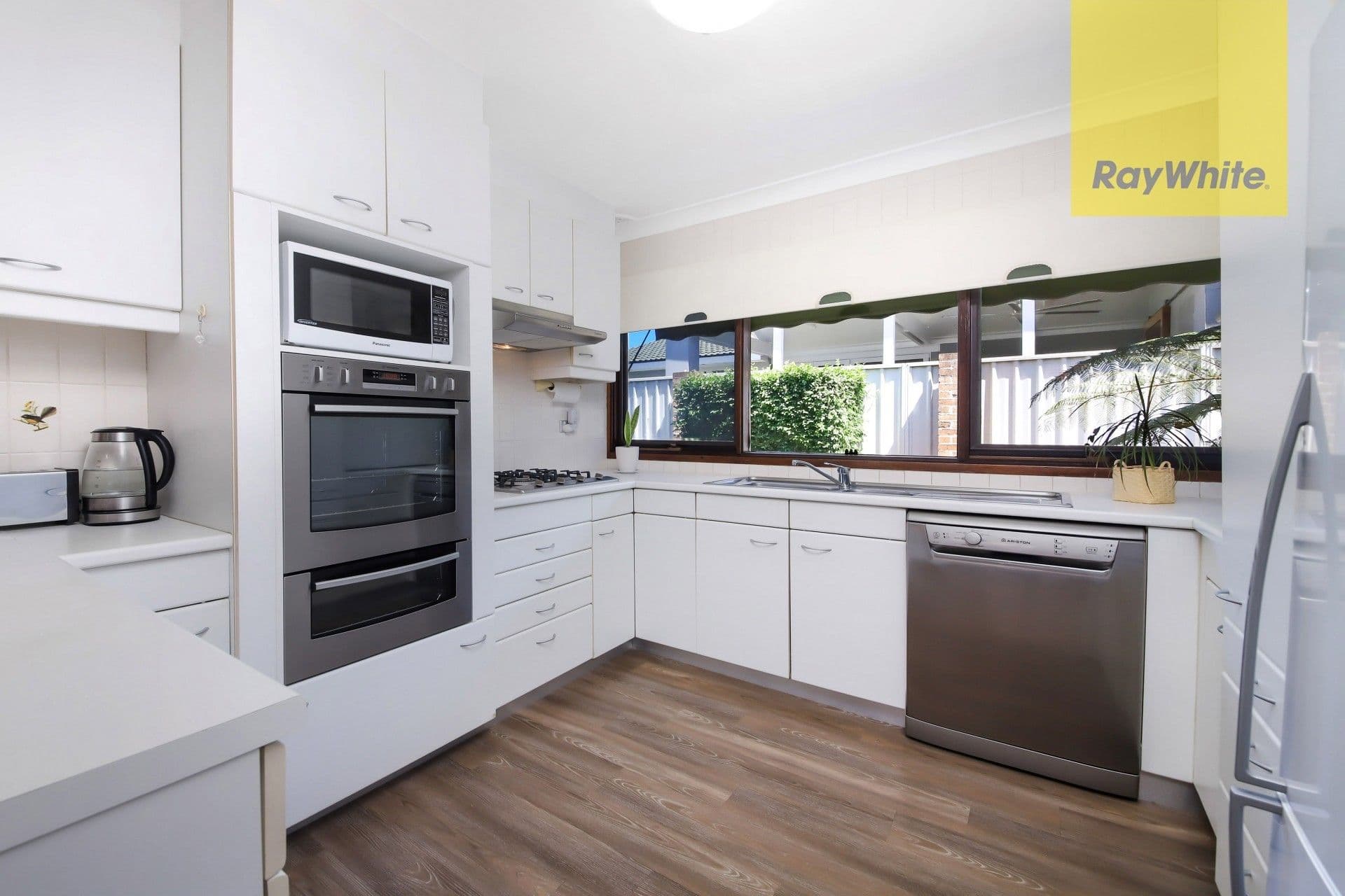 8 Ixion Street, Winston Hills - Thumbnail 3