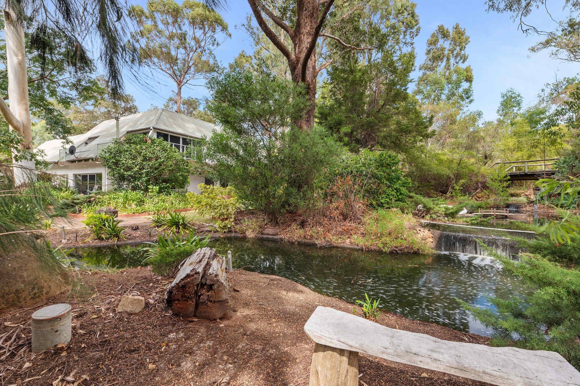 35 Barbigal Place, Lesmurdie WA 6076, Lesmurdie - Thumbnail 3