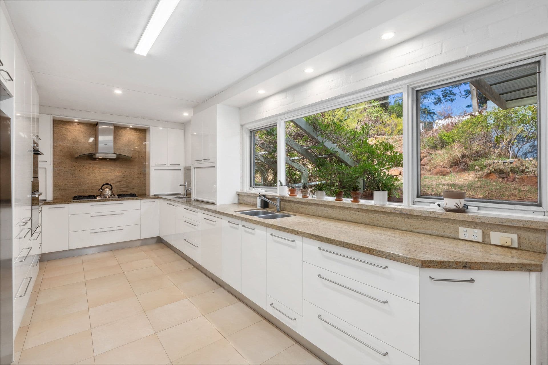 35 Barbigal Place, Lesmurdie WA 6076, Lesmurdie - Thumbnail 8