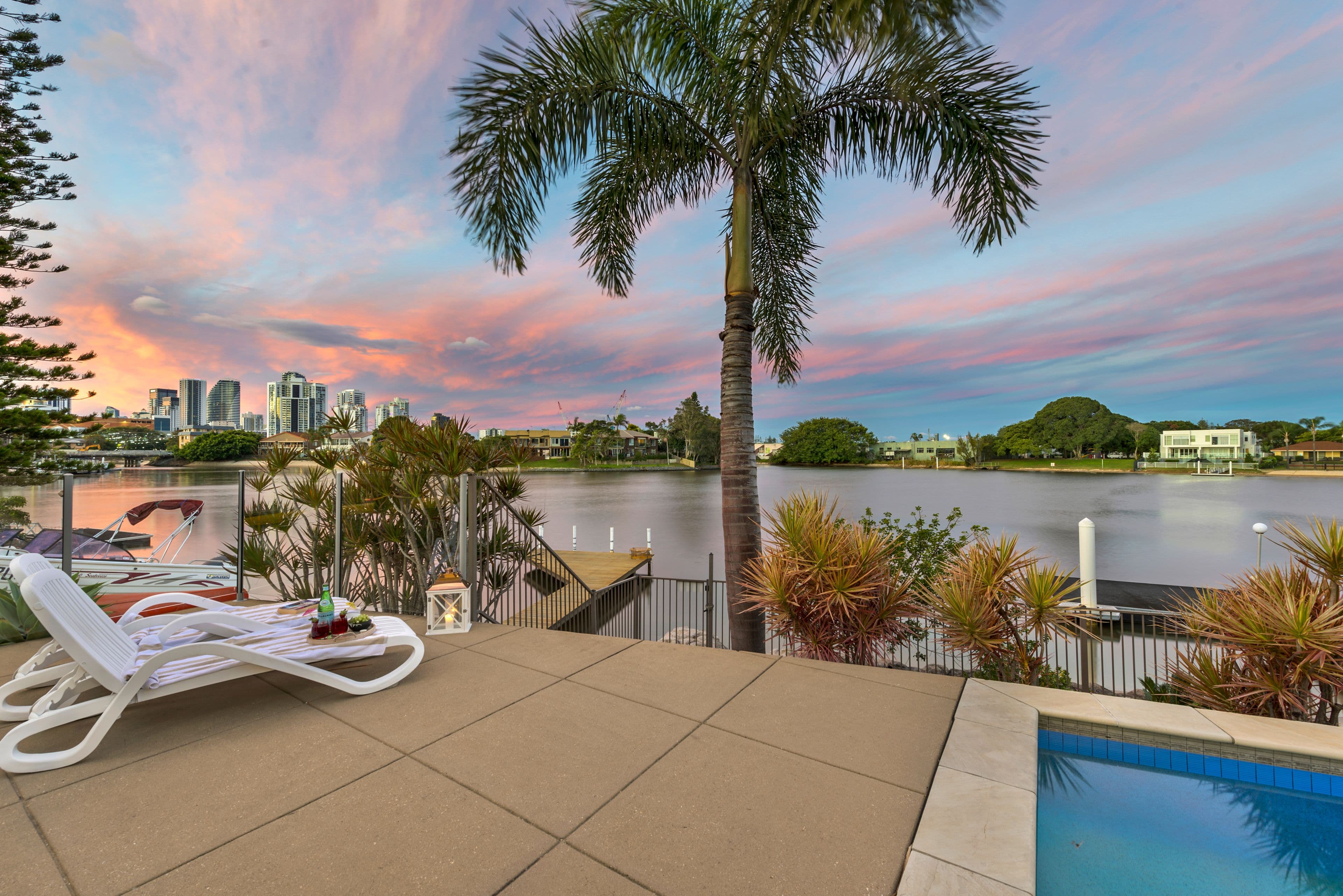4 Vevey Street, Mermaid Waters QLD 4218, Mermaid Waters - Thumbnail 4