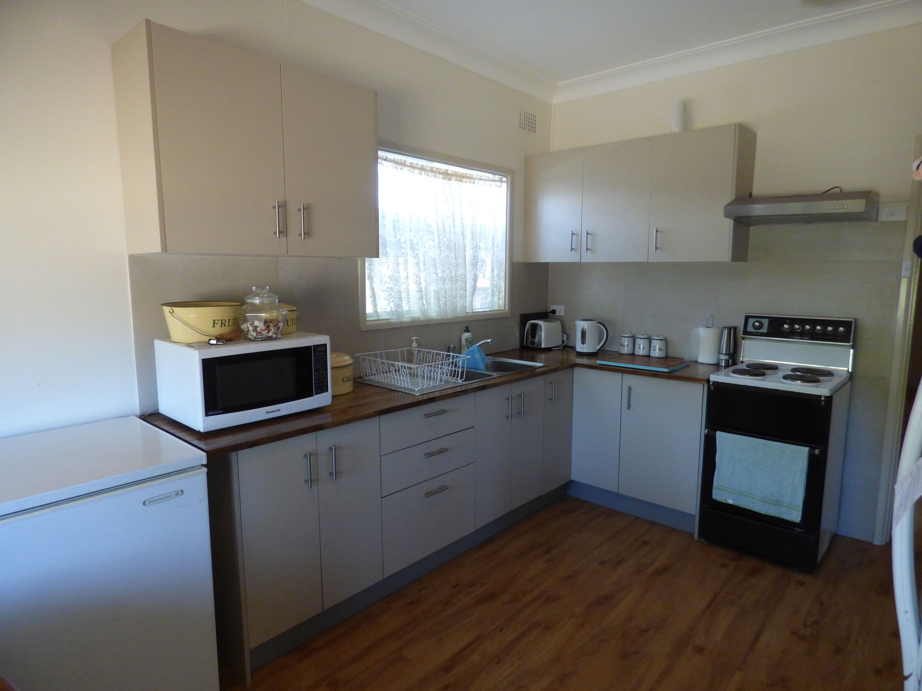 12 Elliott Street, Forbes NSW 2871, Forbes - Thumbnail 3