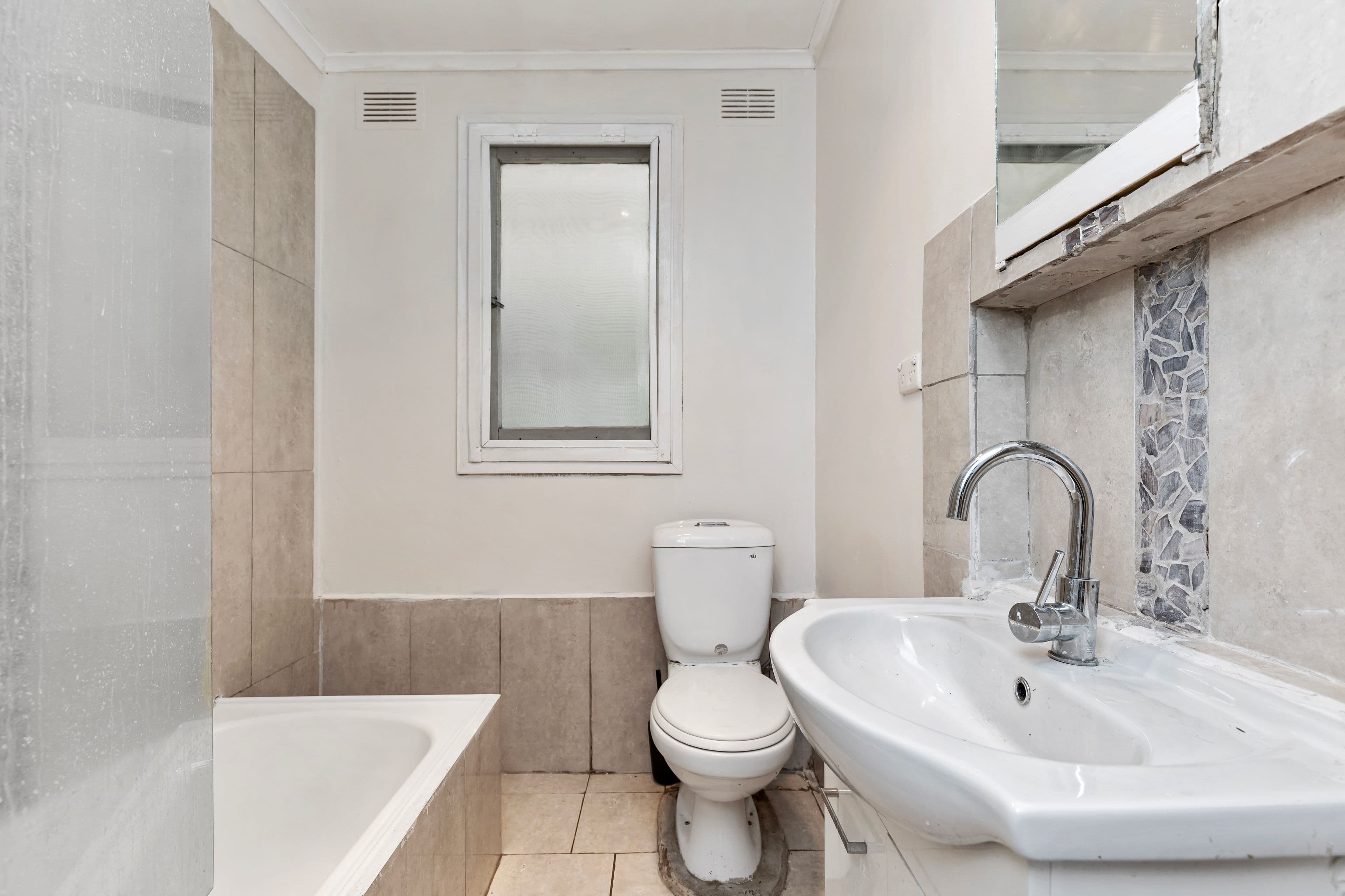 28 Chifley Crescent, Kooringal NSW 2650, Kooringal - Thumbnail 7