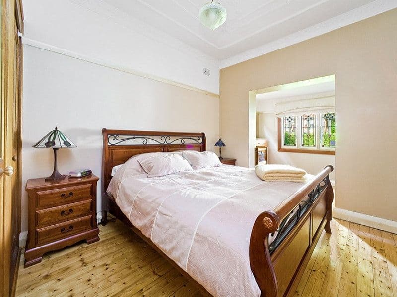 28 Bouvardia Street, Russell Lea, Russell Lea - Thumbnail 5