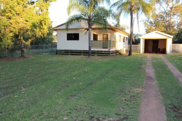 186 Galatea Street, CHARLEVILLE QLD 4470, Charleville - Thumbnail 2