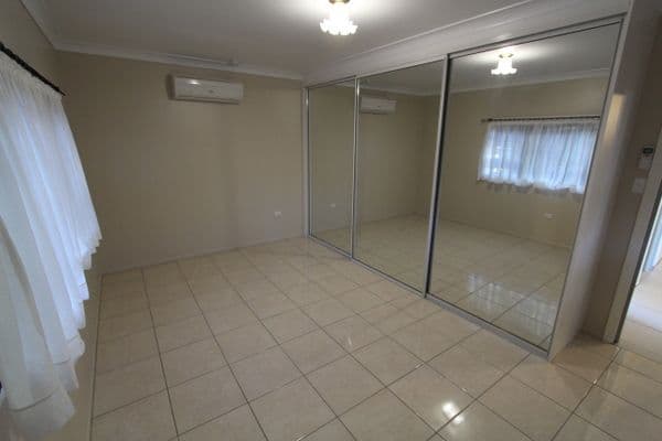 186 Galatea Street, CHARLEVILLE QLD 4470, Charleville - Thumbnail 3