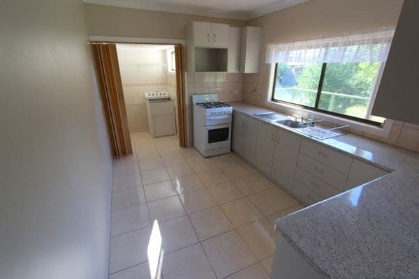 186 Galatea Street, CHARLEVILLE QLD 4470, Charleville - Thumbnail 6