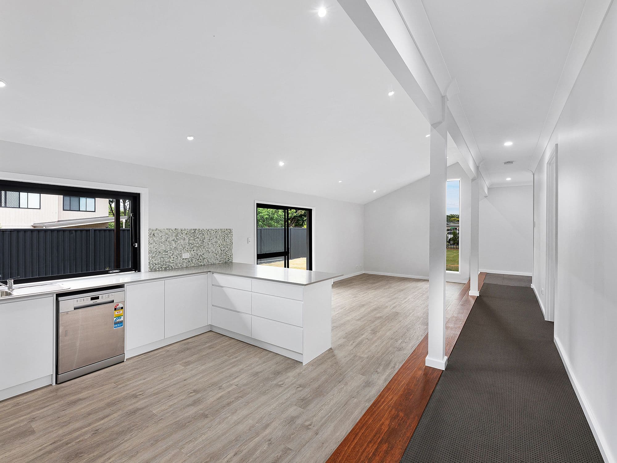 19 Mahogany Street, Raceview QLD 4305, Raceview - Thumbnail 4