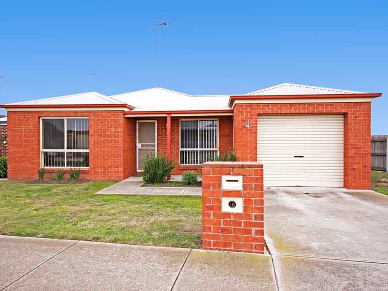24 Paramount Crescent, ST ALBANS PARK VIC 3219, St Albans Park - Image 1