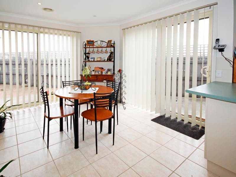 24 Paramount Crescent, ST ALBANS PARK VIC 3219, St Albans Park - Thumbnail 4