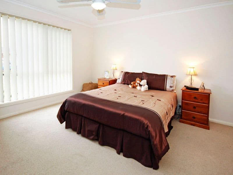24 Paramount Crescent, ST ALBANS PARK VIC 3219, St Albans Park - Thumbnail 6