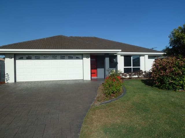 28 Marine Parade, BUCASIA QLD 4750, Bucasia - Image 1