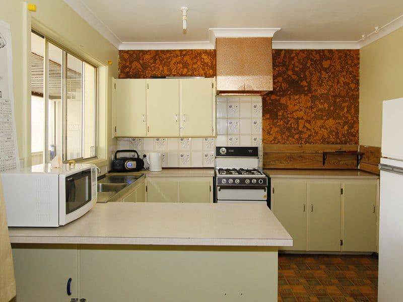 6 Tay Court, GOSNELLS WA 6110, Gosnells - Thumbnail 4