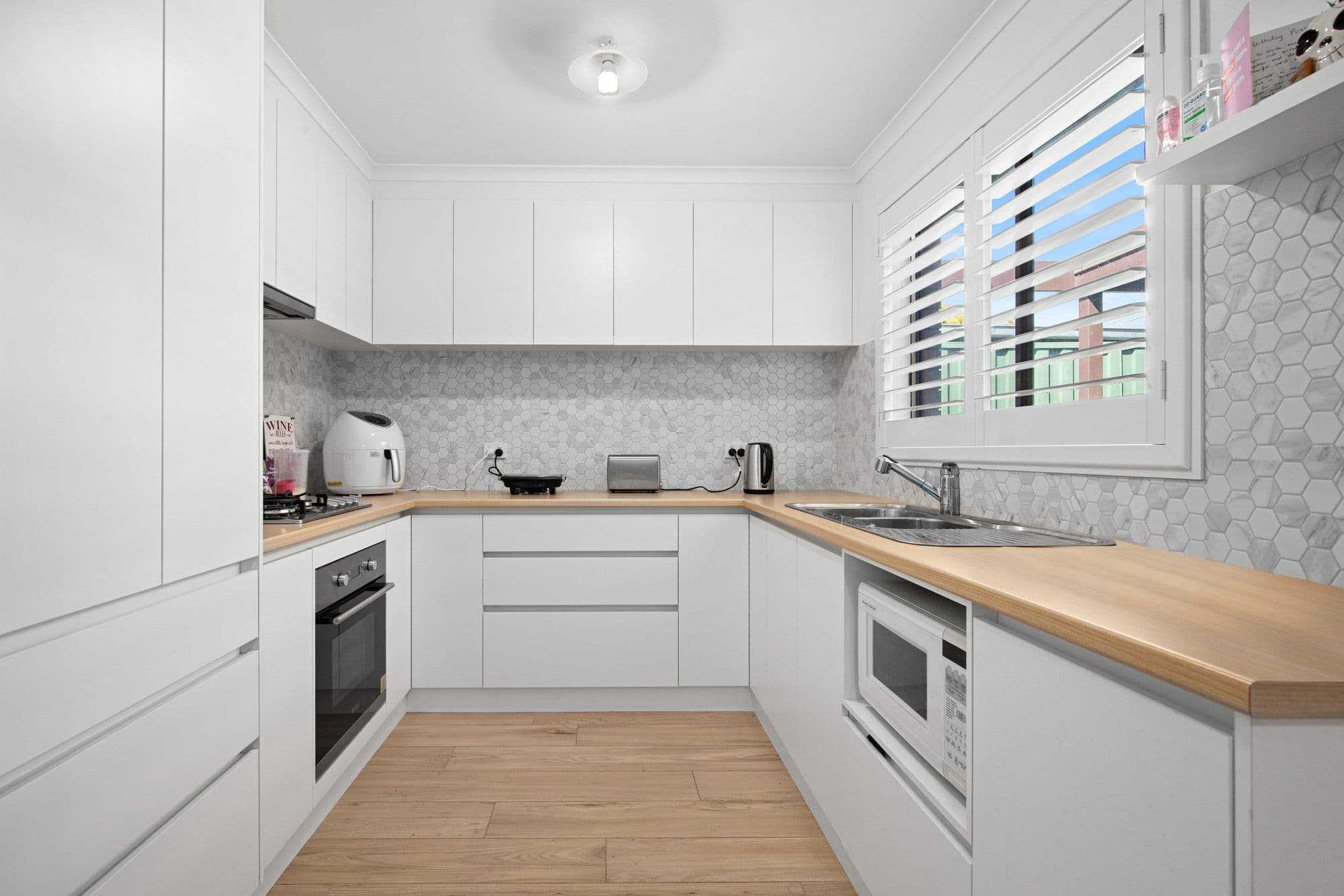 56 Russell Street, Werribee VIC 3030, Werribee - Thumbnail 4