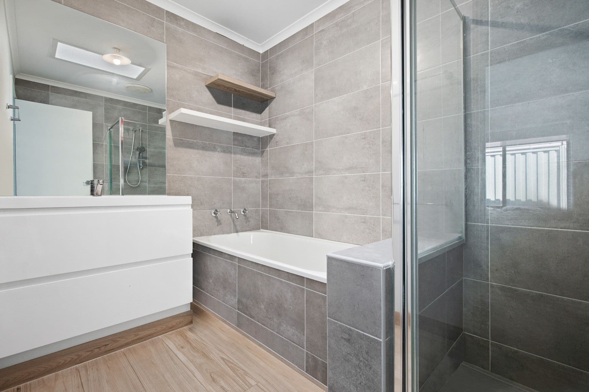 56 Russell Street, Werribee VIC 3030, Werribee - Thumbnail 6