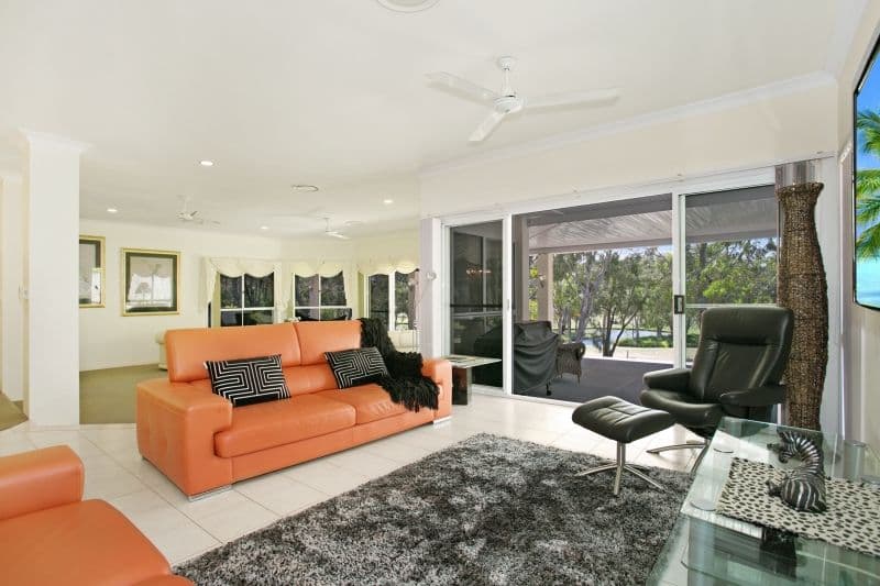 73 Inverness Way, PARKWOOD QLD 4214, Parkwood - Thumbnail 4