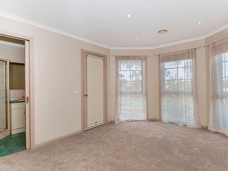 35 Island Place, MILL PARK VIC 3082, Mill Park - Thumbnail 2
