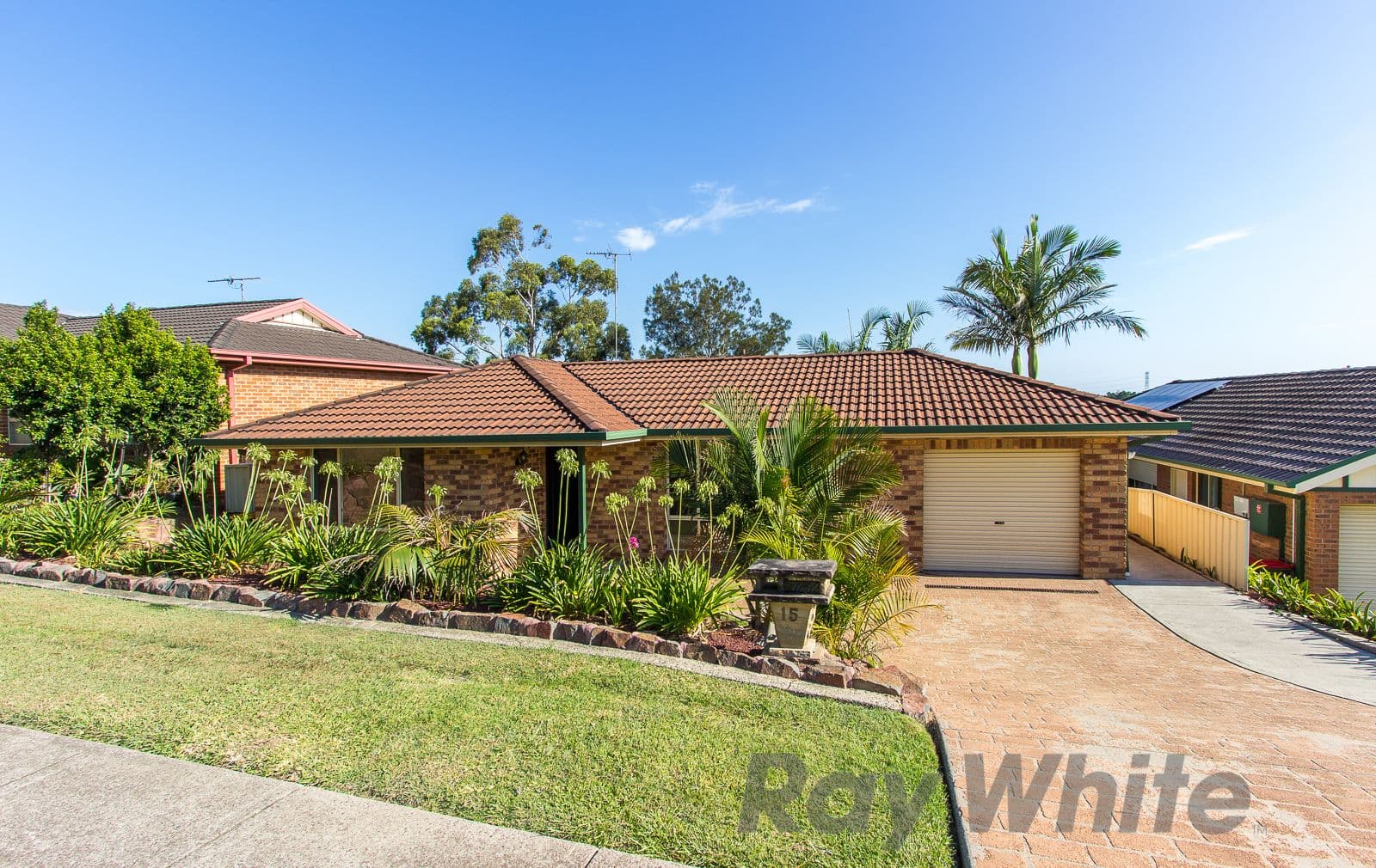 15 Shelley Close, Mayfield - Image 1
