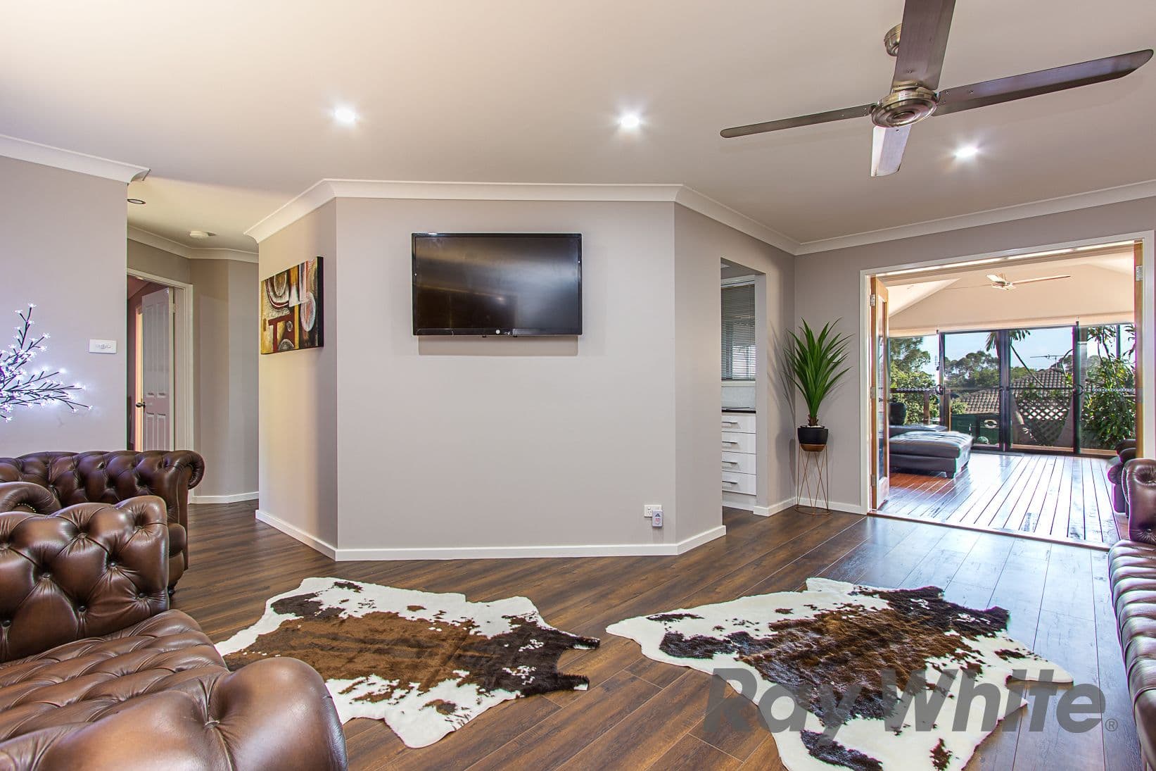 15 Shelley Close, Mayfield - Thumbnail 2