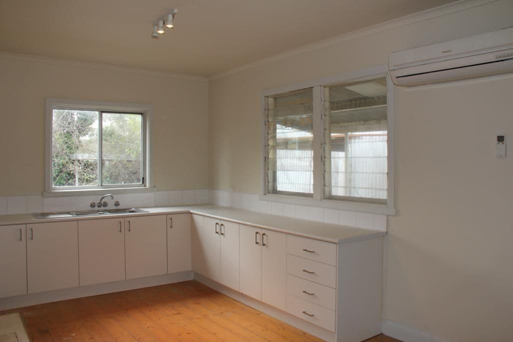 226 High Street, HEATHCOTE VIC 3523, Heathcote - Thumbnail 2