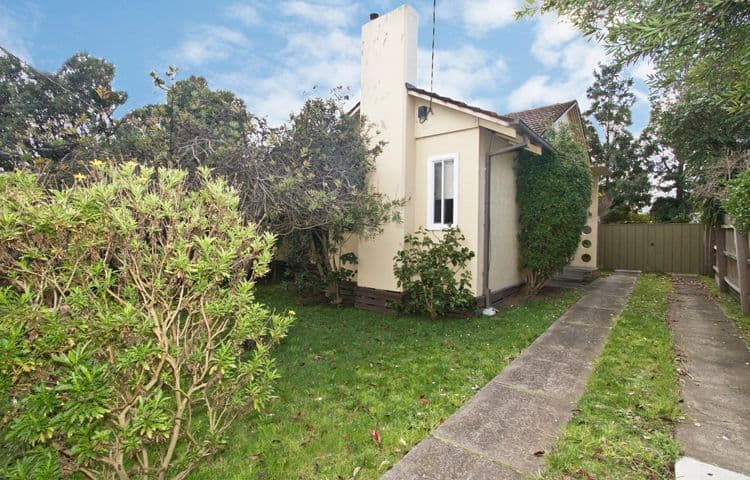 8 Wordsworth Avenue, HEIDELBERG HEIGHTS VIC 3081, Heidelberg Heights - Image 1