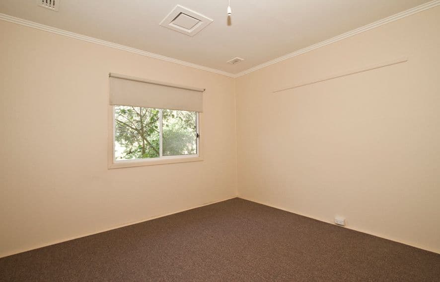 8 Wordsworth Avenue, HEIDELBERG HEIGHTS VIC 3081, Heidelberg Heights - Thumbnail 3