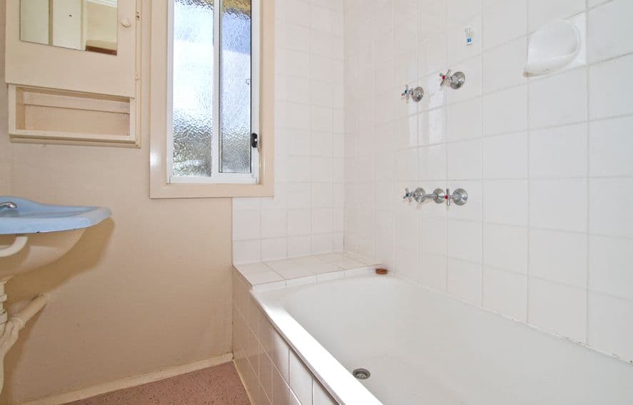 8 Wordsworth Avenue, HEIDELBERG HEIGHTS VIC 3081, Heidelberg Heights - Thumbnail 4