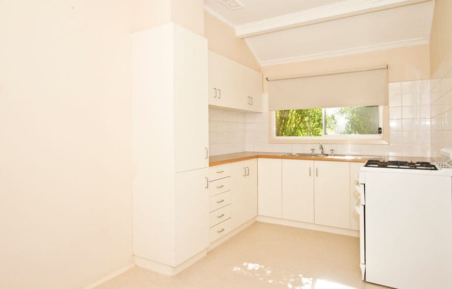 8 Wordsworth Avenue, HEIDELBERG HEIGHTS VIC 3081, Heidelberg Heights - Thumbnail 5