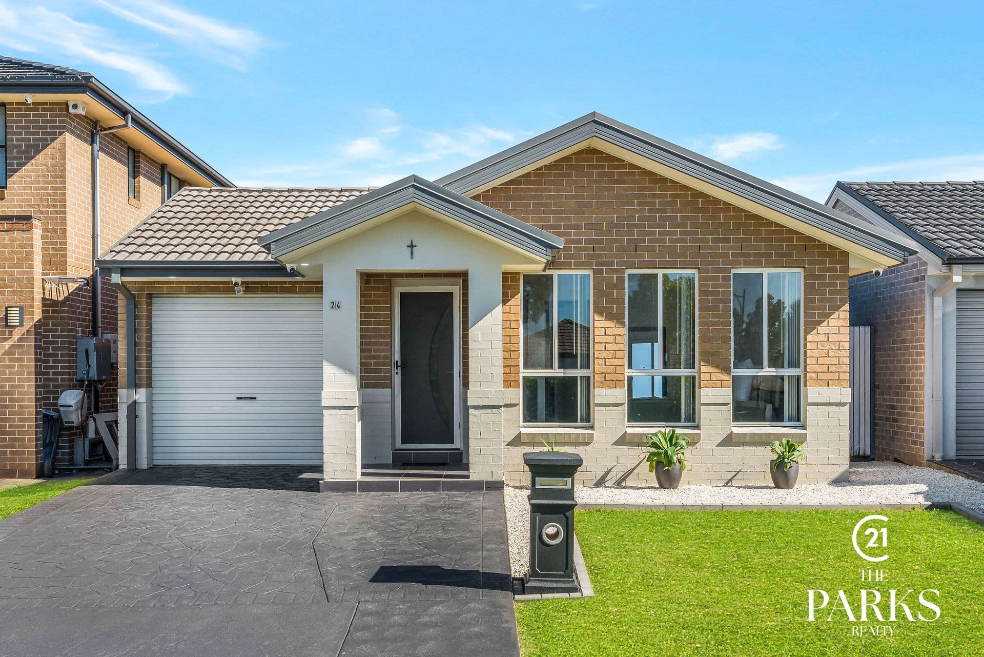 24 Mcintyre Circuit, Middleton Grange, NSW, 2171, Middleton Grange - Image 1