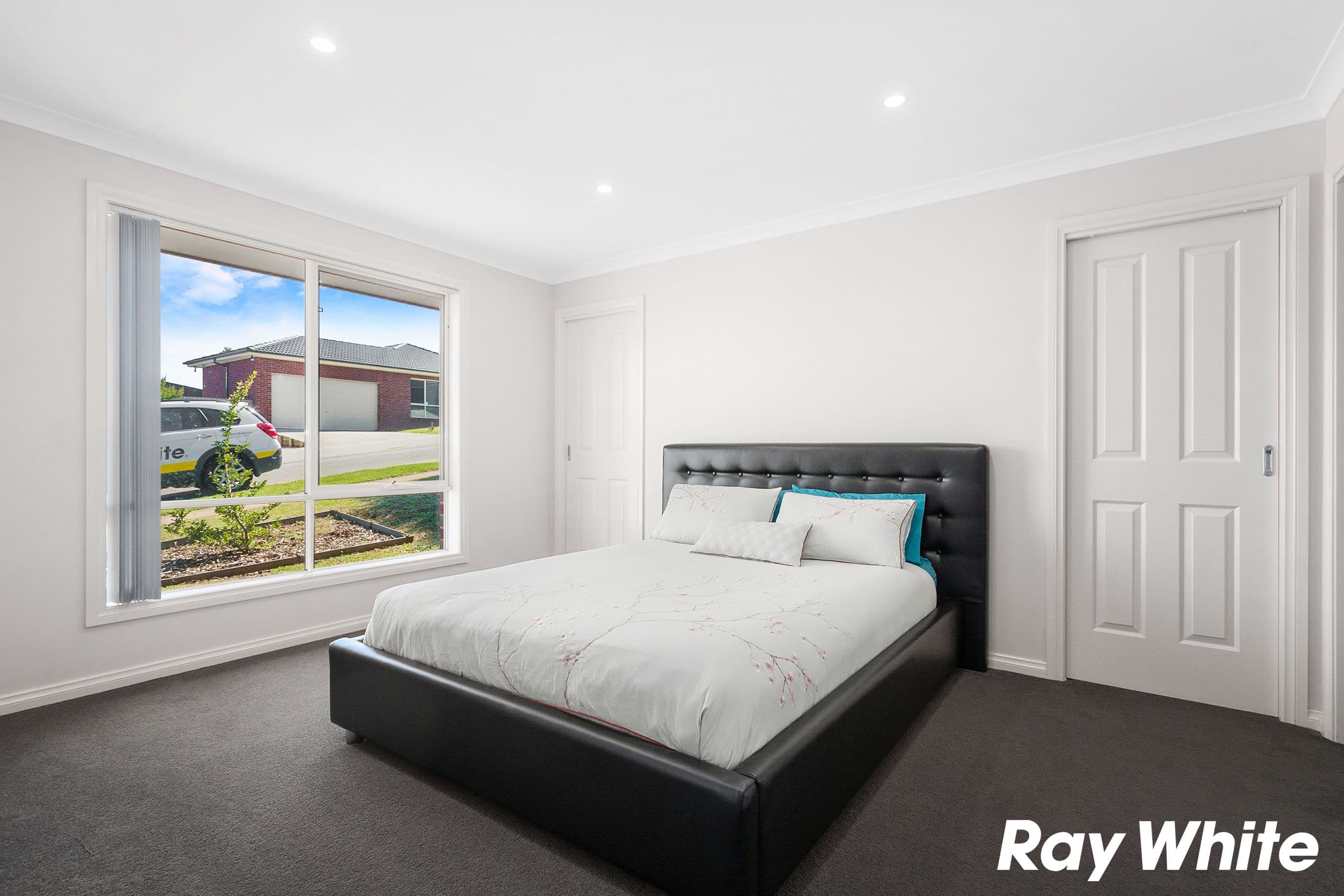 25 Shae Crescent, Drouin VIC 3818, Drouin - Thumbnail 7