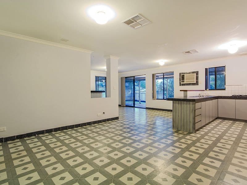 74 Nottingham Parkway, ORELIA WA 6167, Orelia - Thumbnail 3