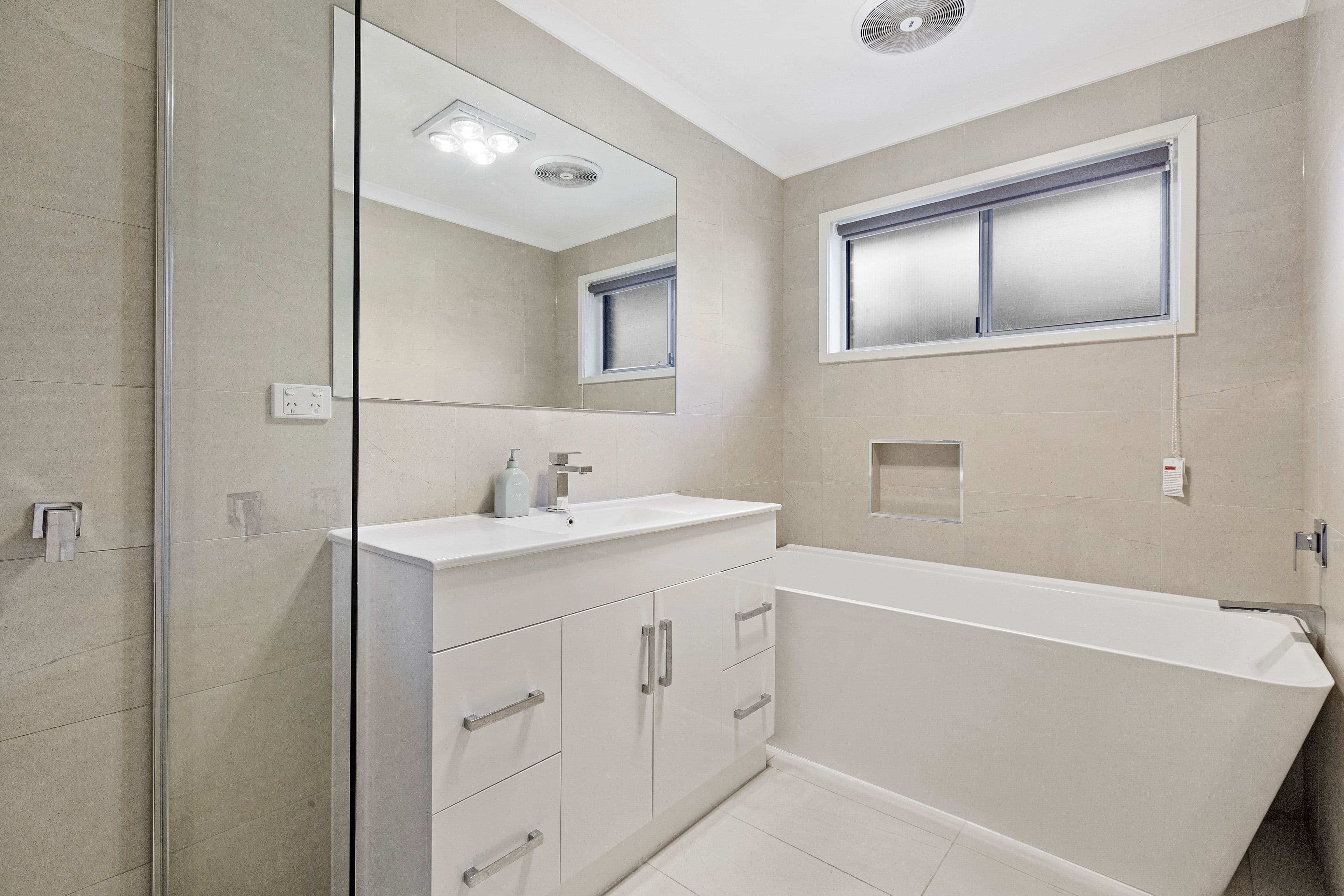 20 Taketa Crescent, Frankston VIC 3199, Frankston - Thumbnail 6