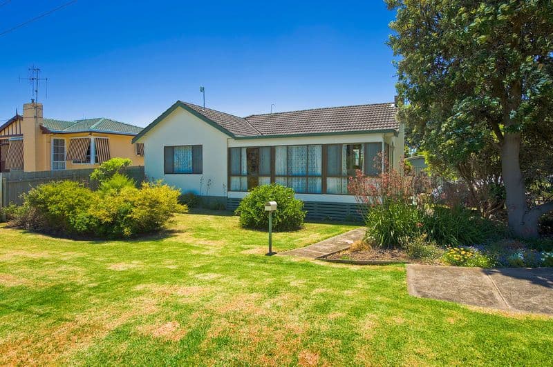 102 Hickford Parade, WARRNAMBOOL VIC 3280, Warrnambool - Image 1
