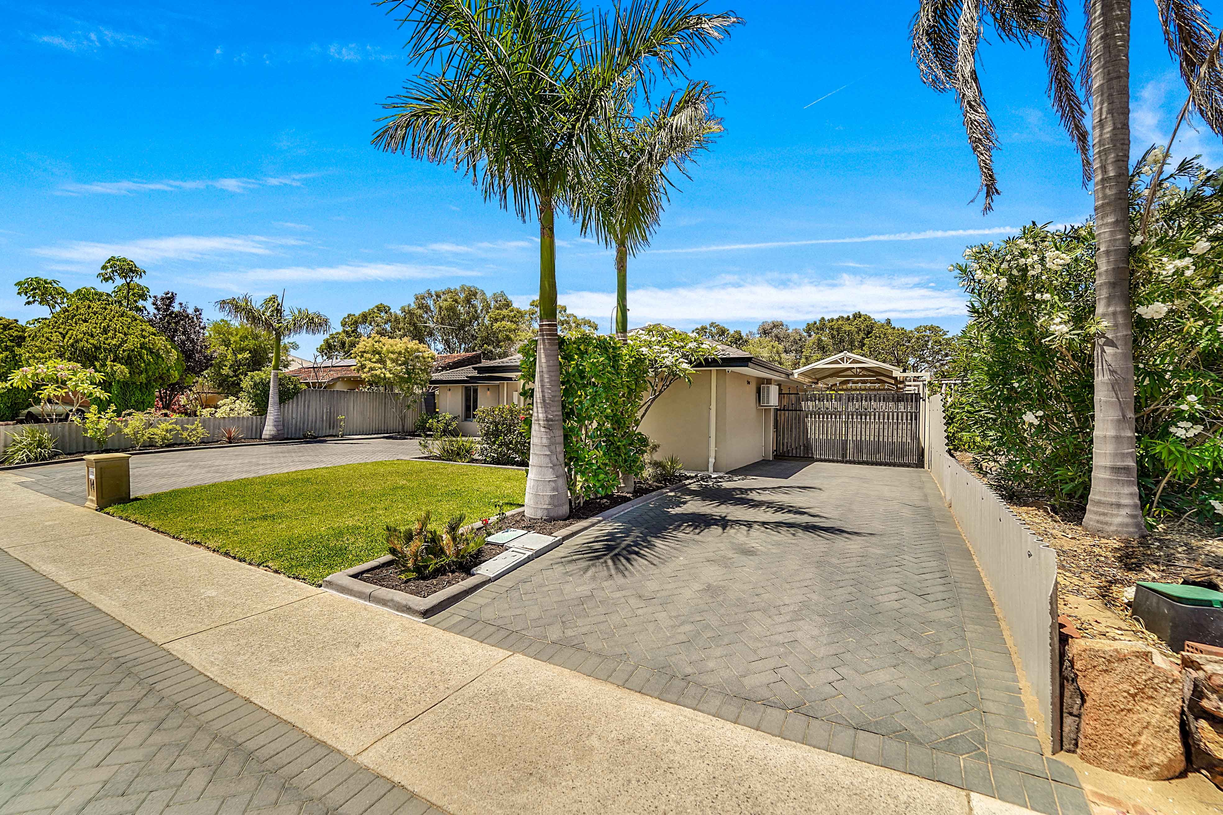 14 Grebe Street, Stirling WA 6021, Stirling - Thumbnail 2